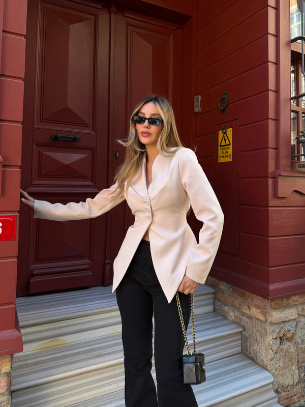 Bej Asimetrik Kesim Kuşaklı Ceket - 3001