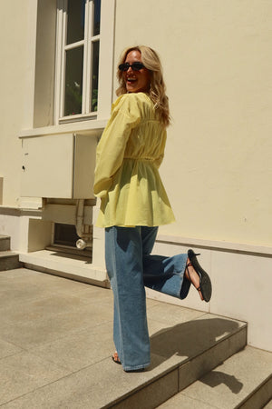 Sarı Bel Detaylı Vual Keten Gömlek