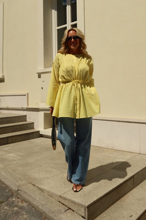 Sarı Bel Detaylı Vual Keten Gömlek