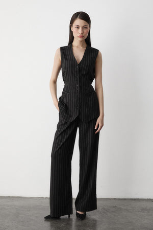 Siyah Çok Düğmeli Çizgili Premium Takım