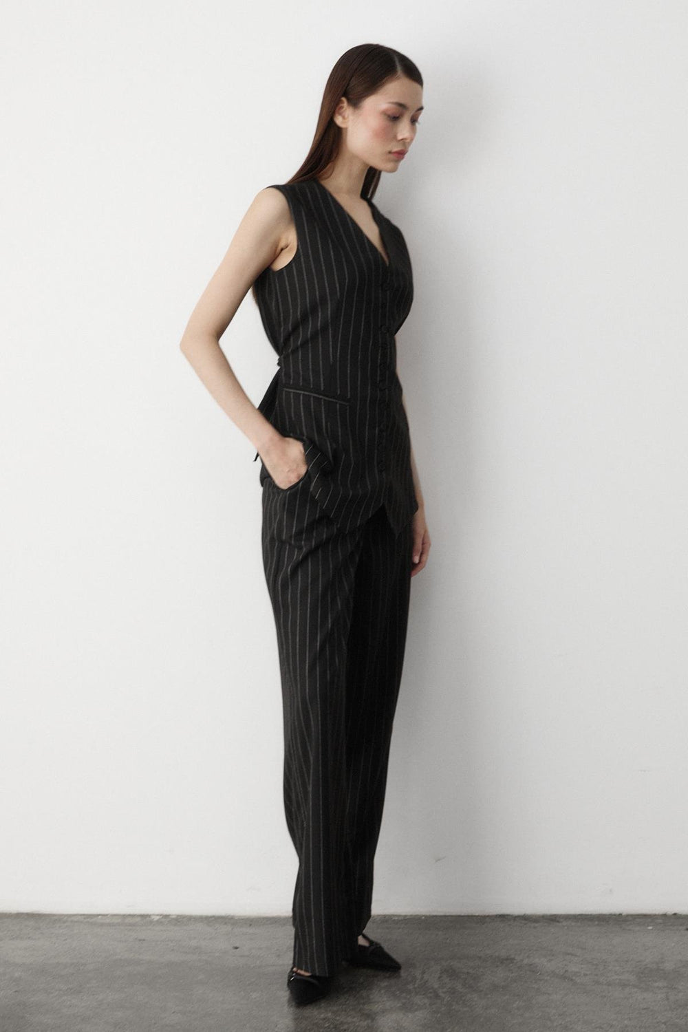 Siyah Çok Düğmeli Çizgili Premium Takım