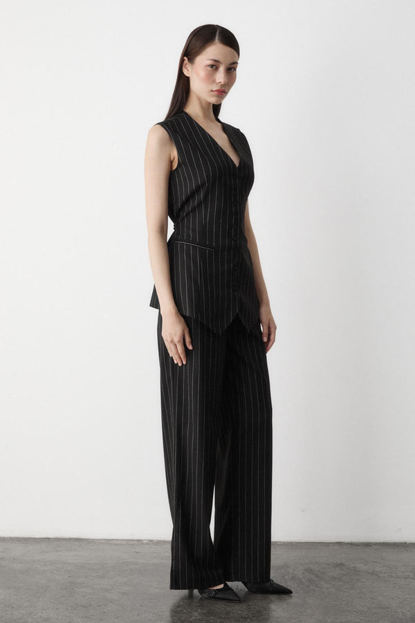 Siyah Çok Düğmeli Çizgili Premium Takım