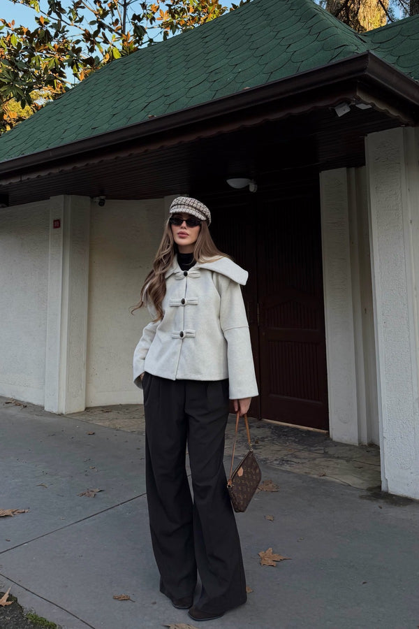 Taş Düğme Detaylı Kısa Kaşe Ceket - 7675