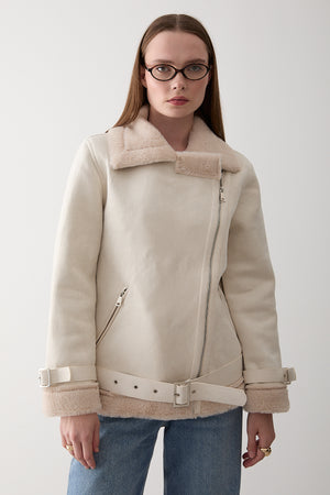 Ekru İçi Kürklü Mont