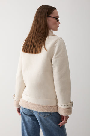 Ekru İçi Kürklü Mont