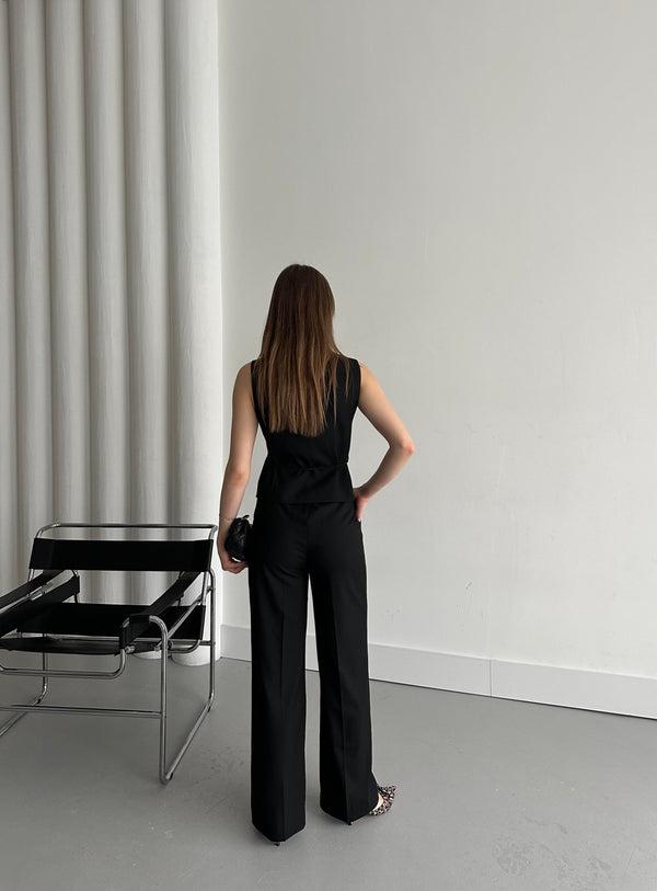 Siyah Kruvaze Yaka Yelek Pantolon Takım