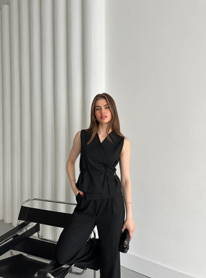 Siyah Kruvaze Yaka Yelek Pantolon Takım