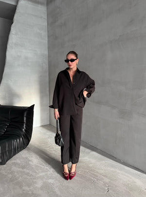 Siyah Merlin Kemerli Gömlek Pantolon Takım