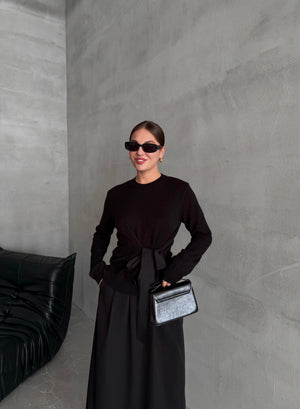 Siyah Miusa Ön Bağlamalı Tasarım Kazak