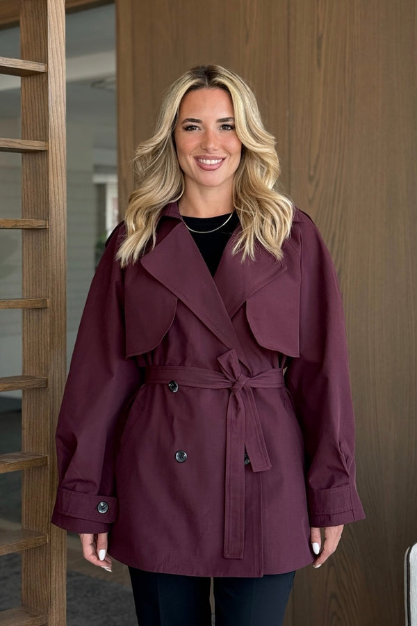 Bordo Miyabi Rüzgarlık Detaylı Kuşaklı Kısa Trençkot - 7556