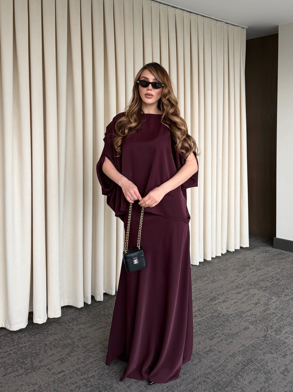 Mürdüm Omuz Drapeli Saten Bluz Etek Takım - 8005