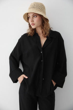 Siyah Rengi Dokulu Gömlekli Pantolon Takım