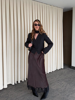 Kahverengi Puantiyeli Saten Etek Ucu Dantelli Etek - 50228