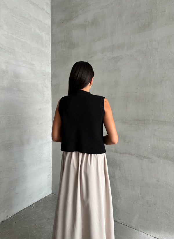 Siyah Sophia Cepli Düğmeli Triko Süveter