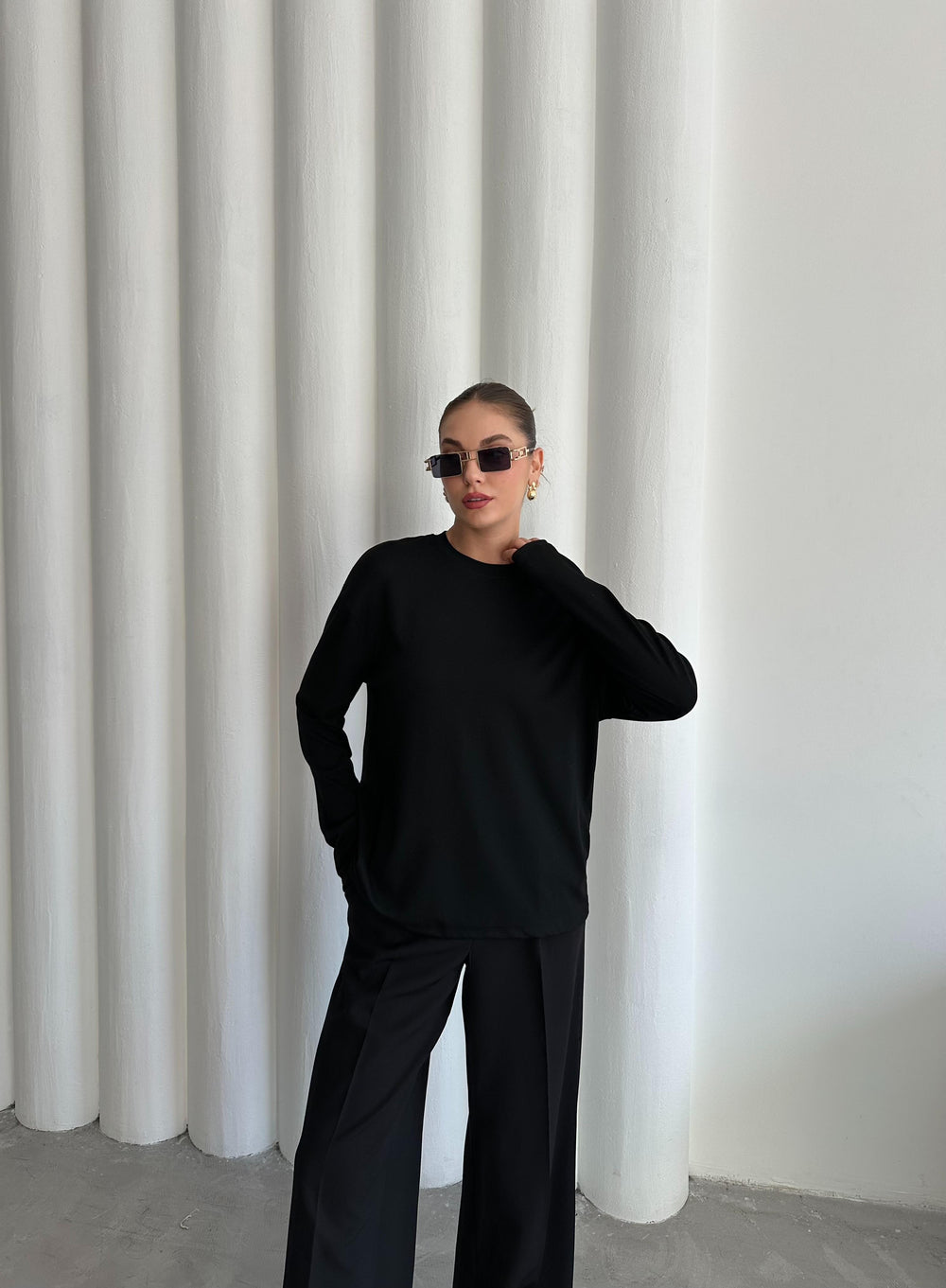 Siyah Uzun Kollu Geniş Tshirt