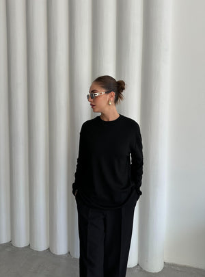 Siyah Uzun Kollu Geniş Tshirt