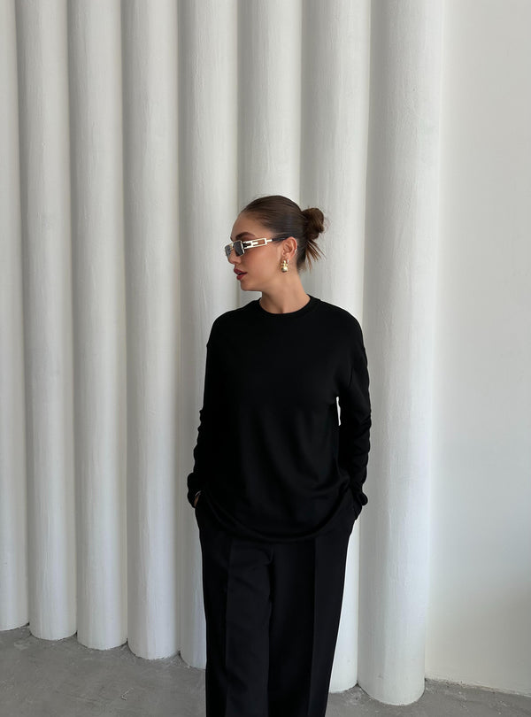 Siyah Uzun Kollu Geniş Tshirt