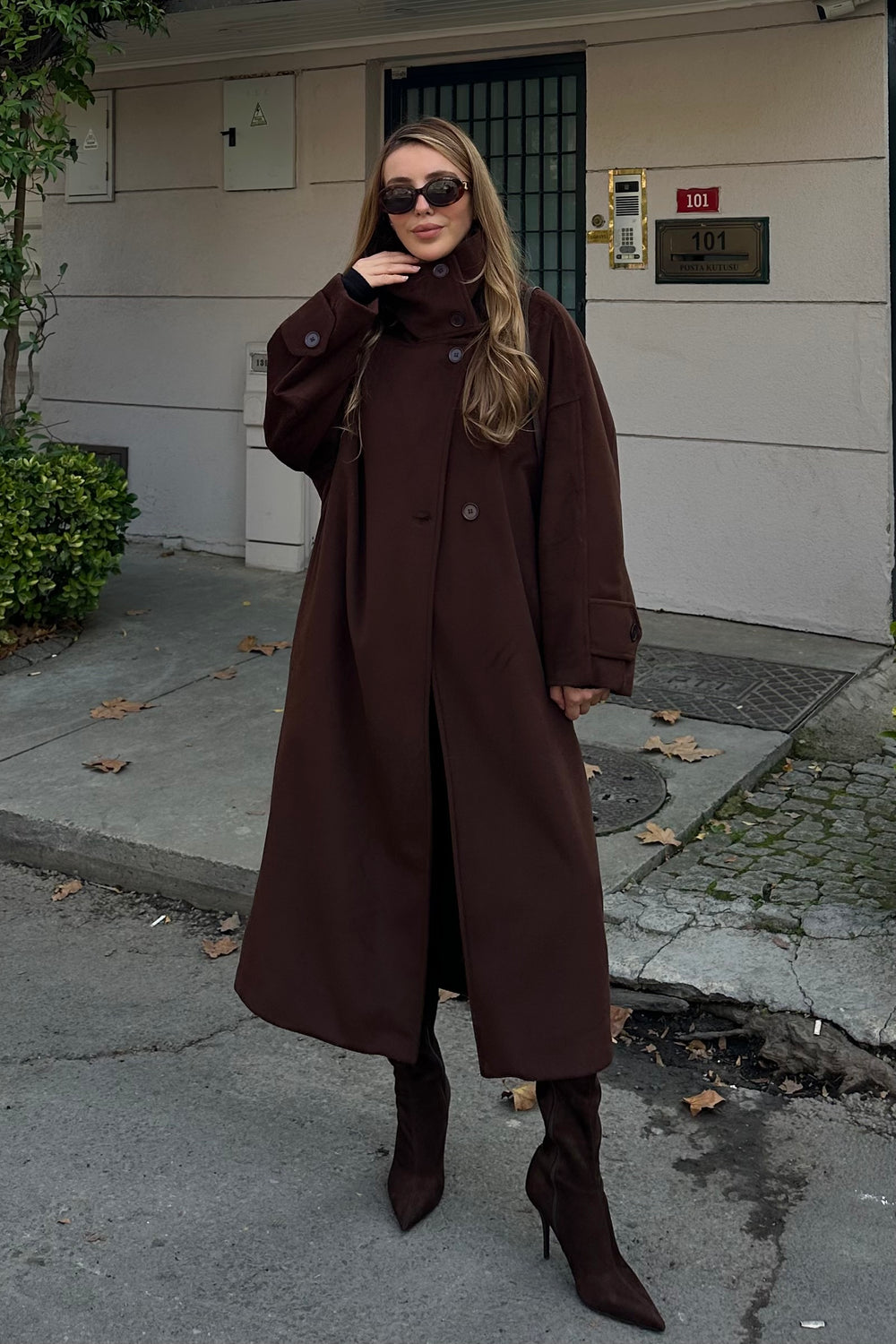 Kahverengi Vittoria Düğmeli Yaka Kaban - 2511