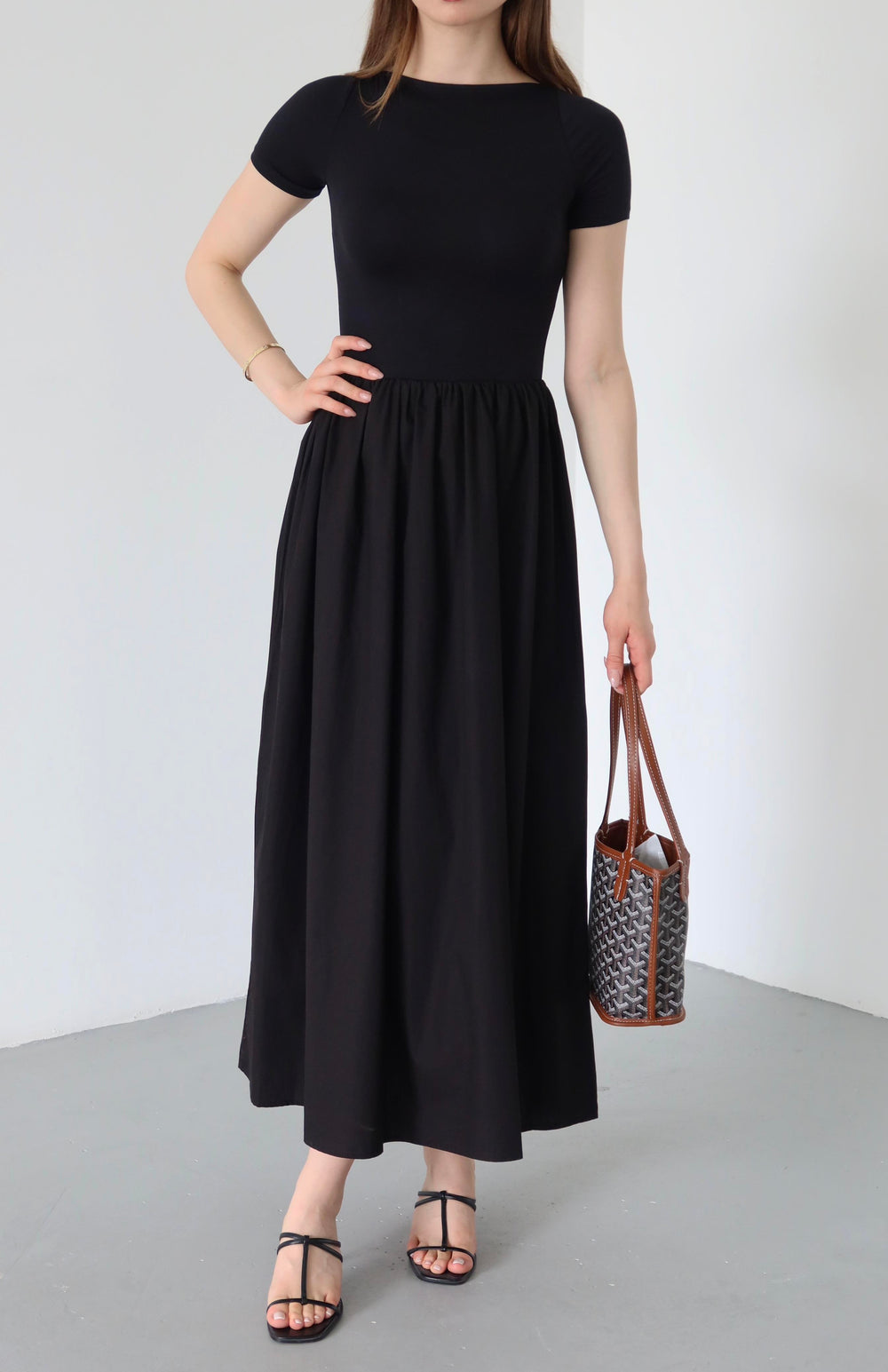 Siyah Viyana Pileli Elbise