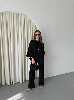 Siyah Yarasa Kol Bağcık Düğme Detaylı Takım