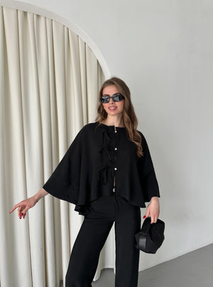 Siyah Yarasa Kol Bağcık Düğme Detaylı Takım