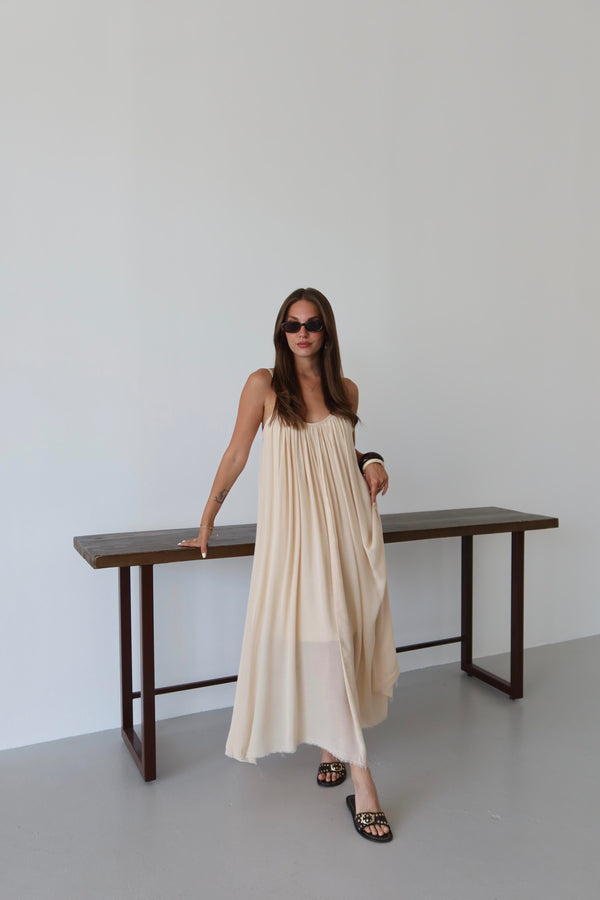 Taş Askılı Rahat Kesim Elbise