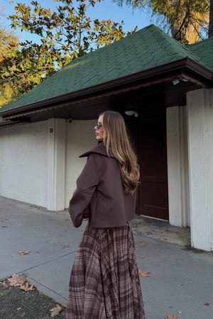 Kahverengi Düğme Detaylı Kısa Kaşe Ceket - 7675