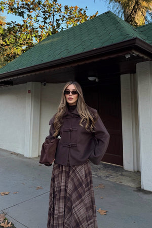 Kahverengi Düğme Detaylı Kısa Kaşe Ceket - 7675