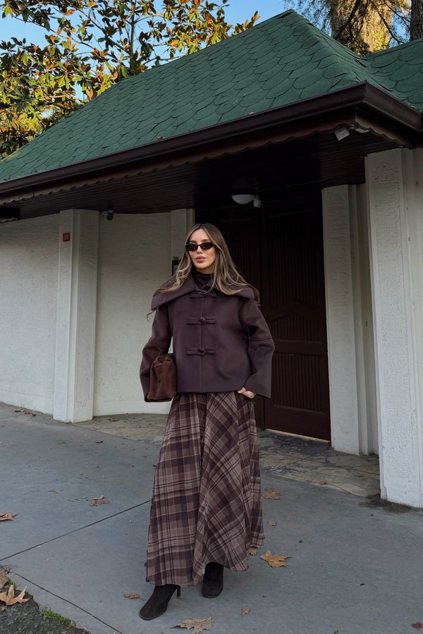 Kahverengi Düğme Detaylı Kısa Kaşe Ceket - 7675