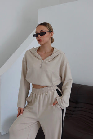 Taş Kapüşonlu Garnili Takım