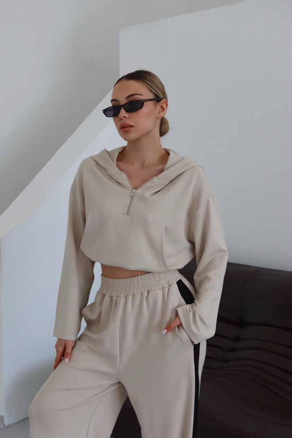 Taş Kapüşonlu Garnili Takım