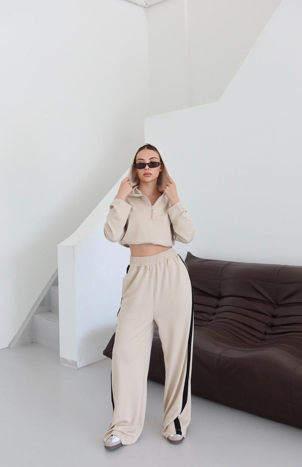 Taş Kapüşonlu Garnili Takım