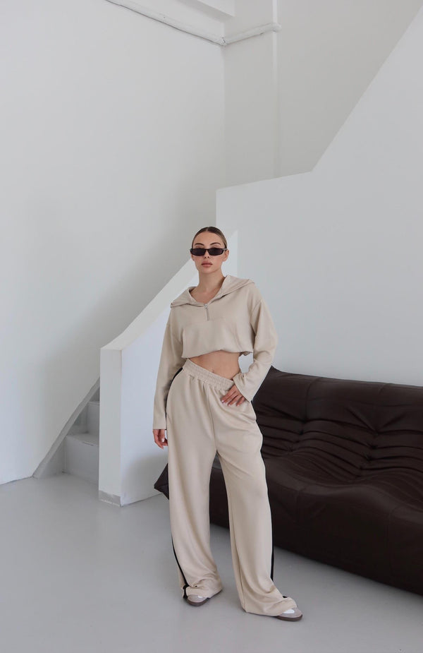 Taş Kapüşonlu Garnili Takım