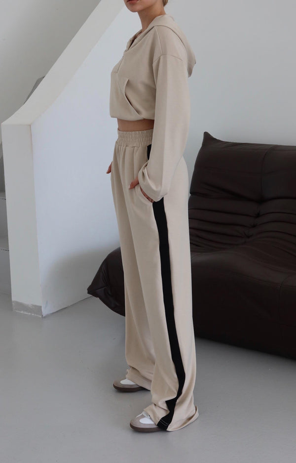 Taş Kapüşonlu Garnili Takım