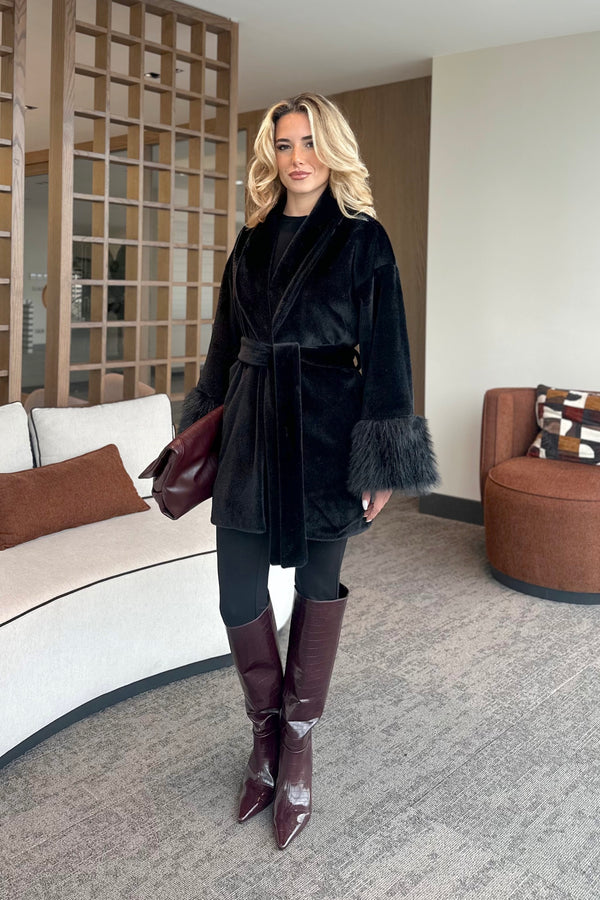 Siyah Kolu Kürklü Kaşe Ceket - 2509