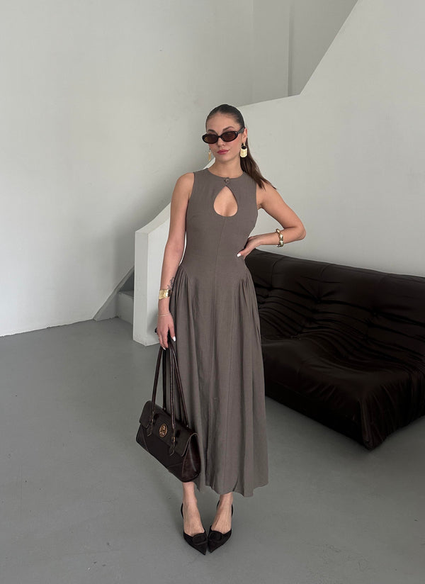 Vizon Yaka Dekolteli Bel Detaylı Elbise