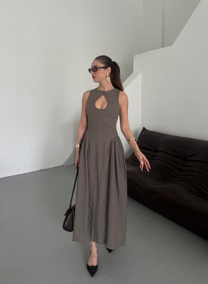 Vizon Yaka Dekolteli Bel Detaylı Elbise