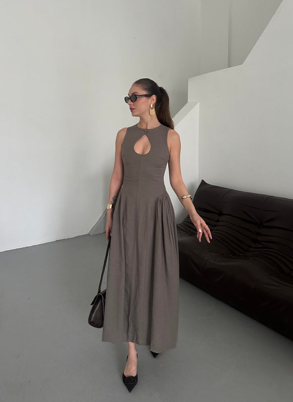 Vizon Yaka Dekolteli Bel Detaylı Elbise